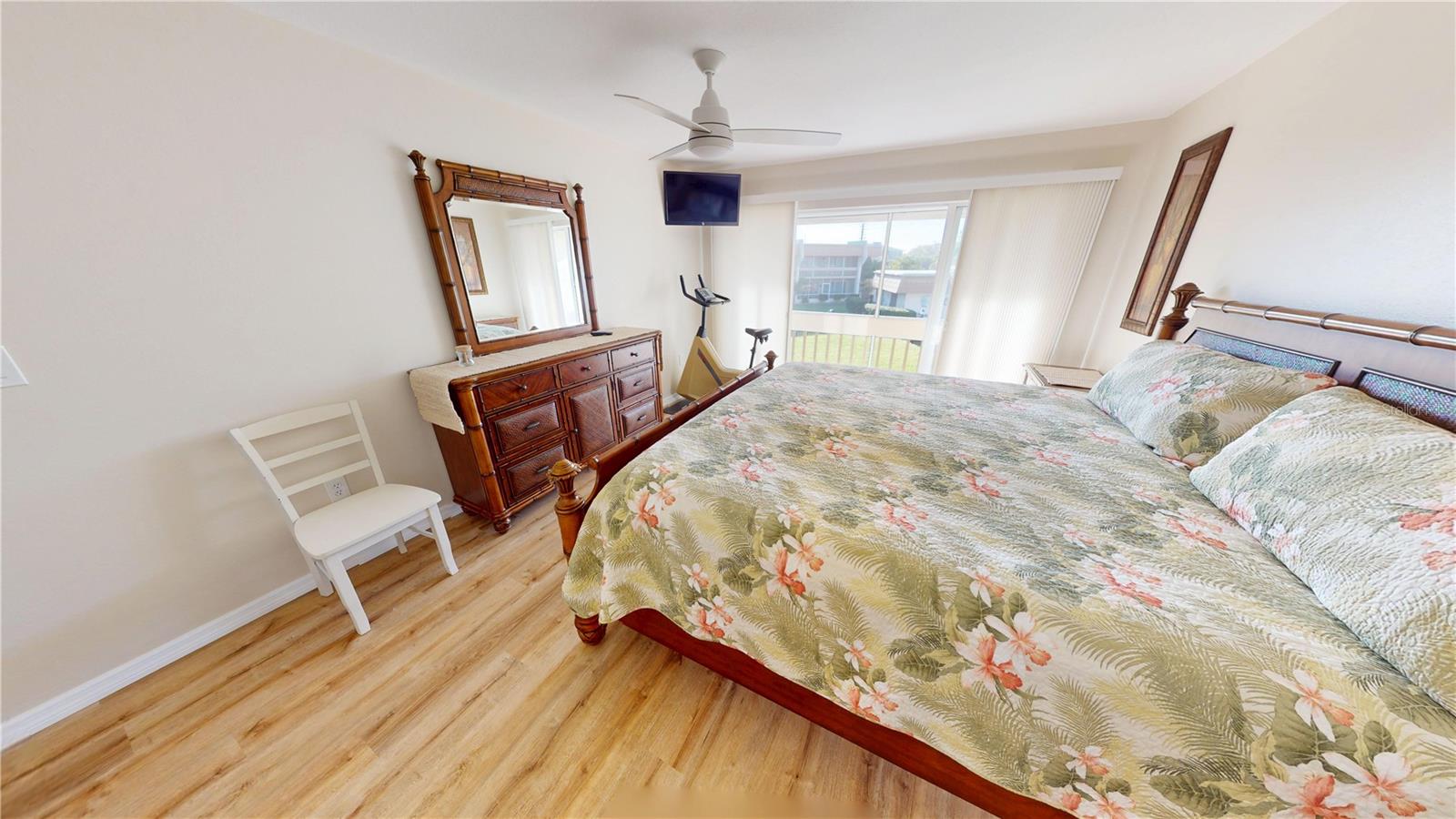 Image 14 of 41 For 1080 Bal Harbor Boulevard 12c