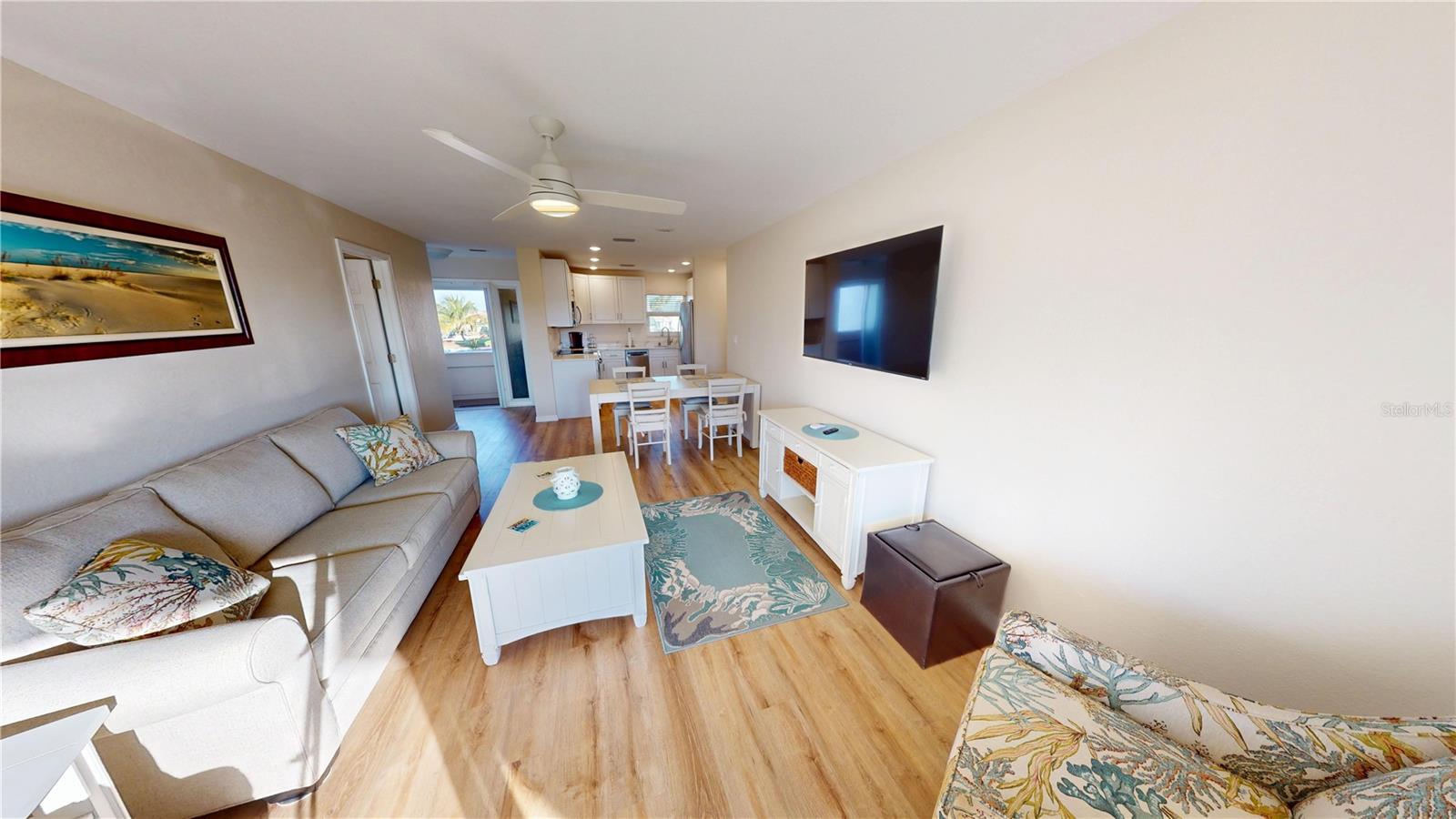 Image 3 of 41 For 1080 Bal Harbor Boulevard 12c