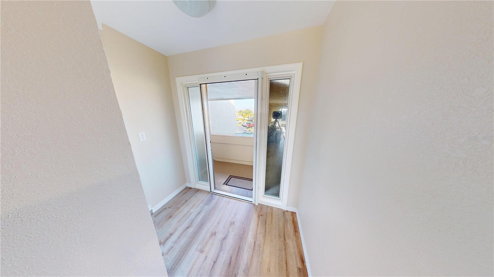 Image 6 of 41 For 1080 Bal Harbor Boulevard 12c