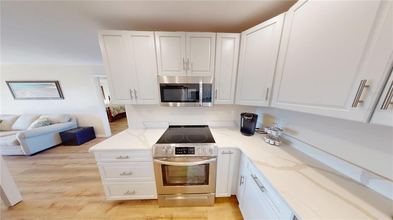 Image 9 of 41 For 1080 Bal Harbor Boulevard 12c