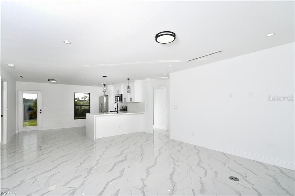 Image 6 of 34 For 3417 57th Street W