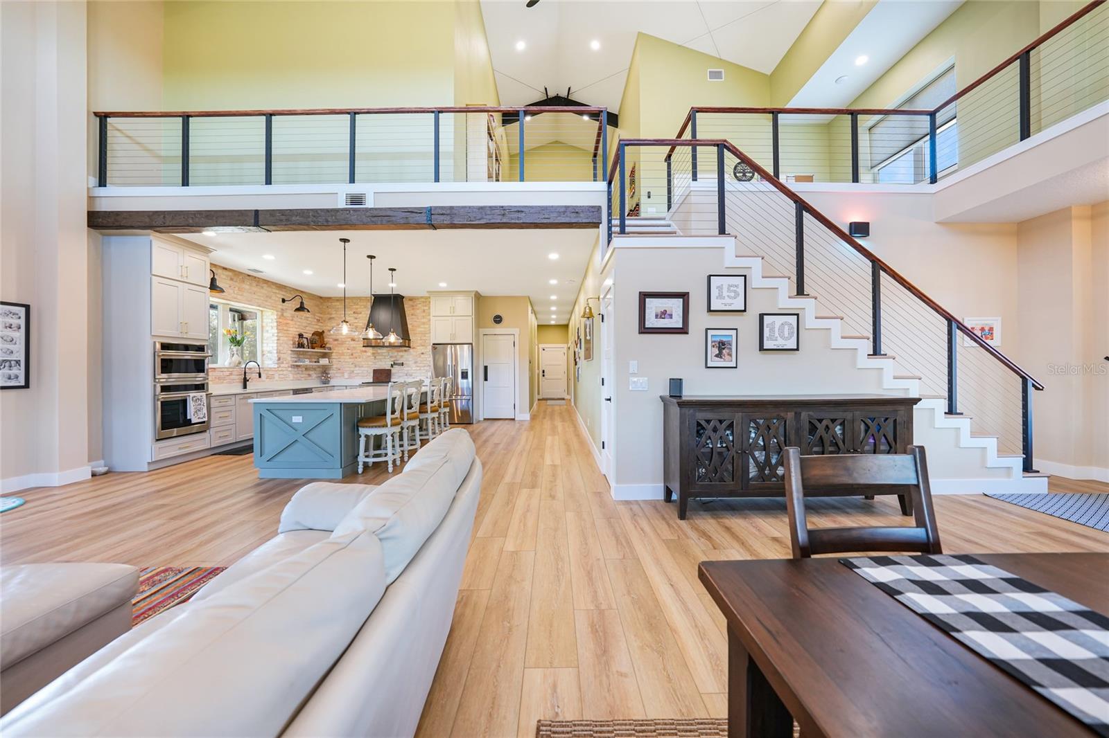 Image 12 of 81 For 3321 Martin Lane