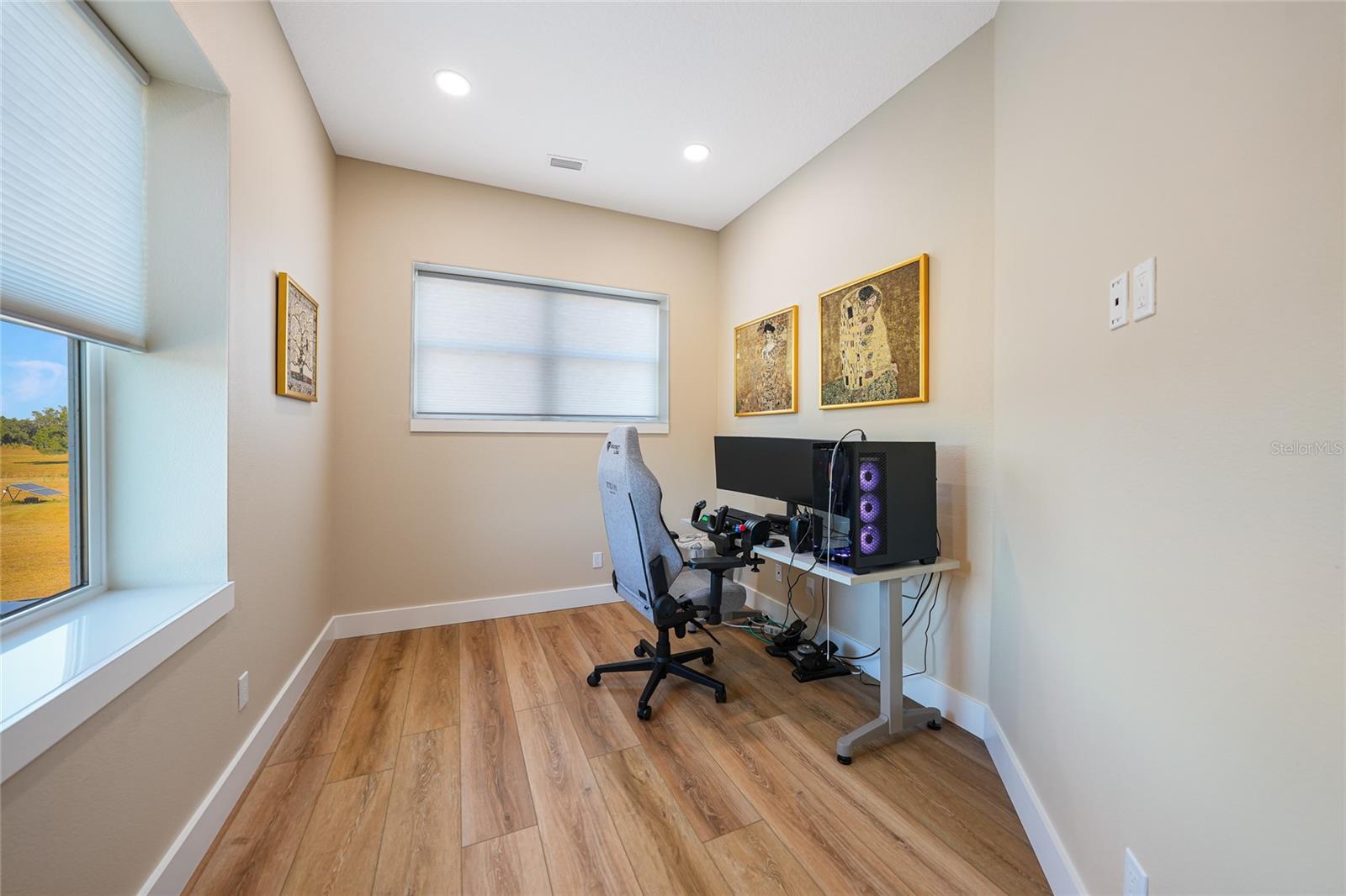 Image 36 of 81 For 3321 Martin Lane