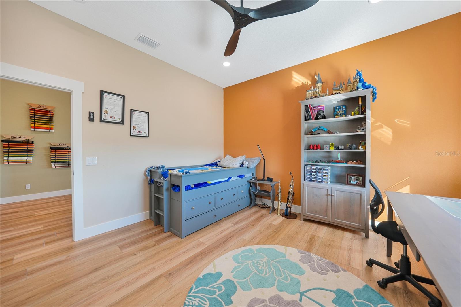 Image 48 of 81 For 3321 Martin Lane