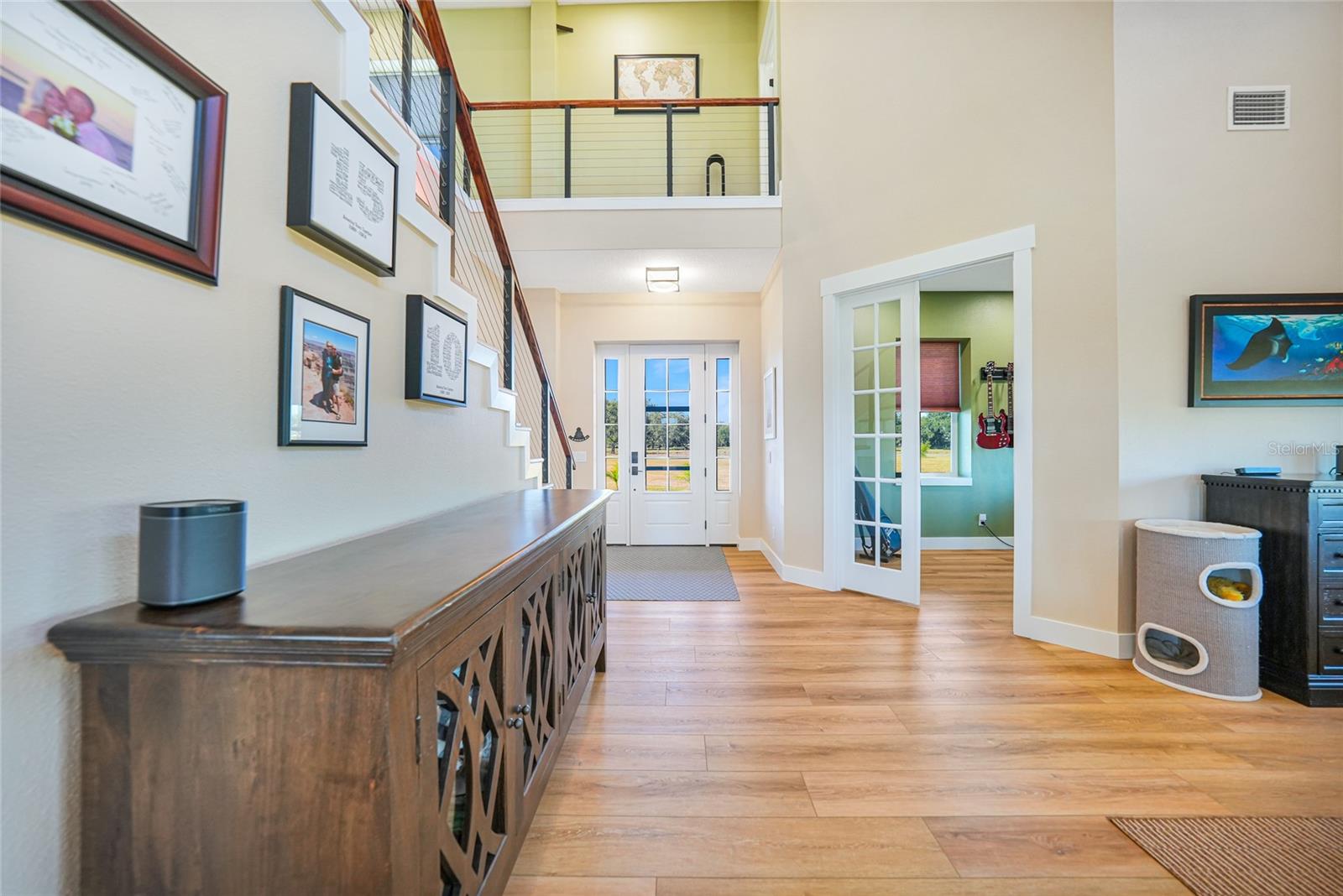 Image 6 of 81 For 3321 Martin Lane