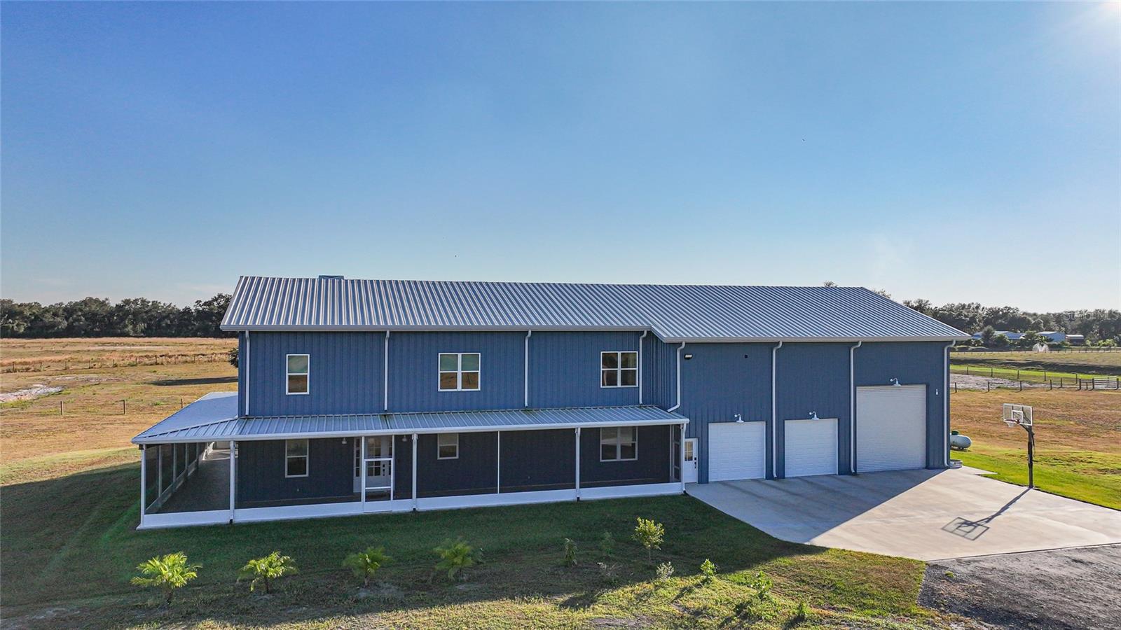 Image 70 of 81 For 3321 Martin Lane