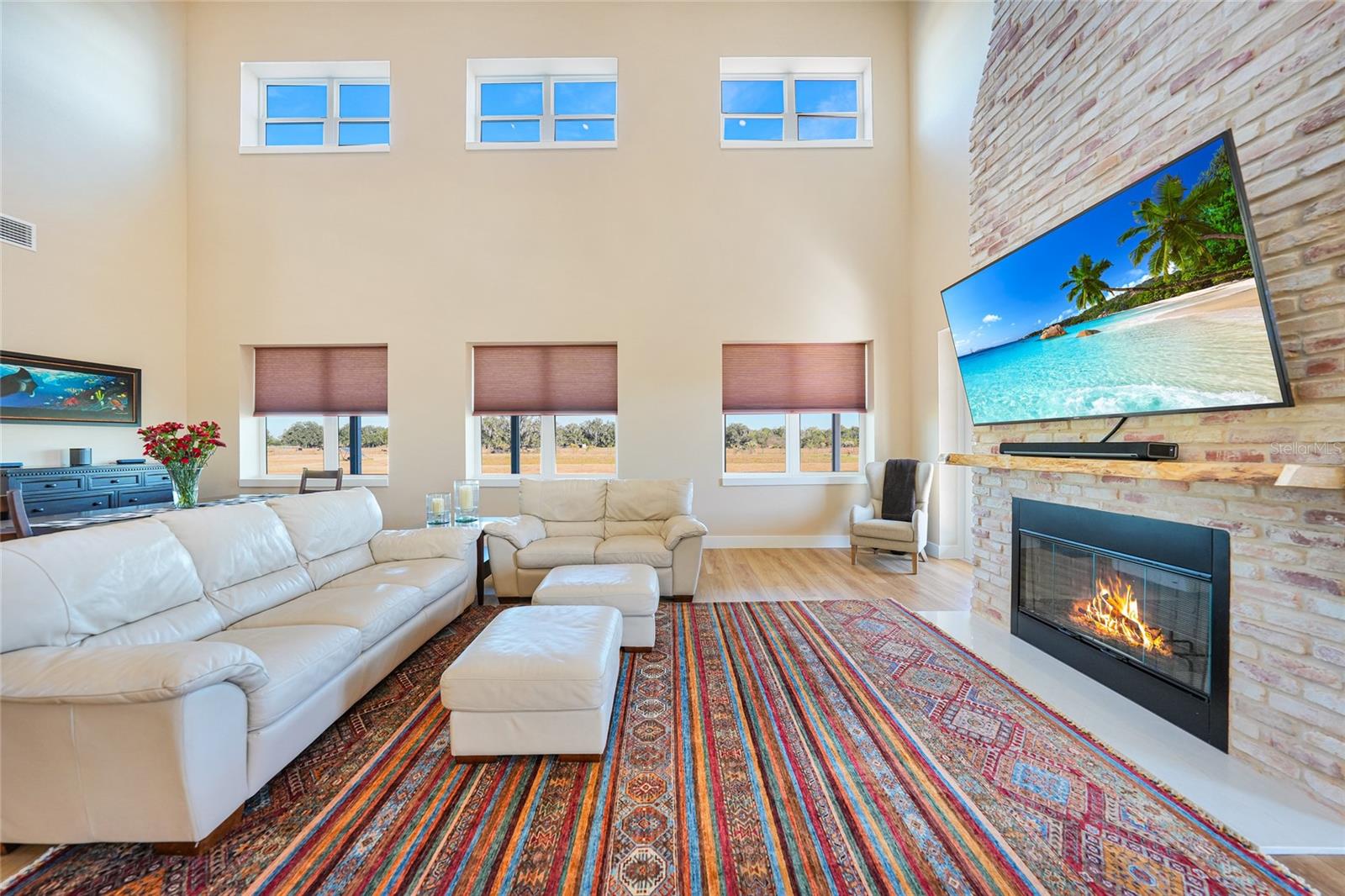 Image 8 of 81 For 3321 Martin Lane