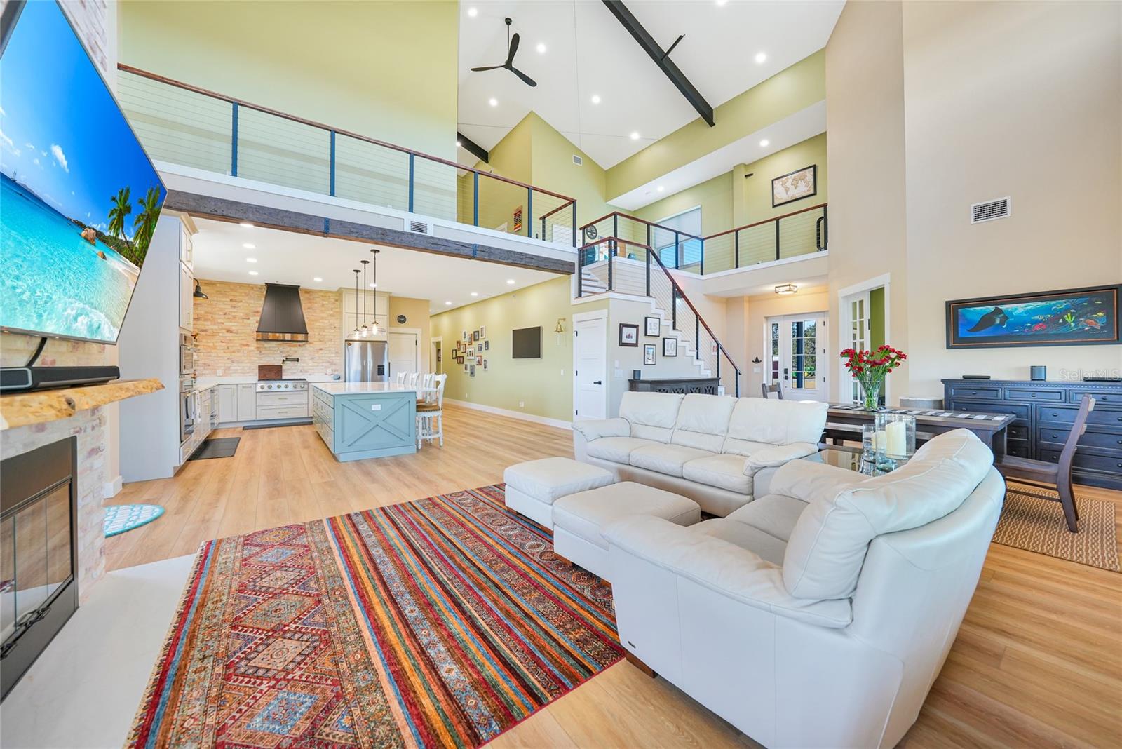 Image 9 of 81 For 3321 Martin Lane