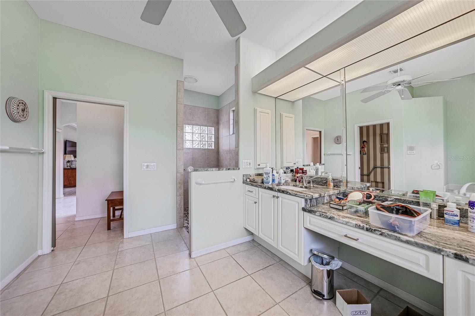 Image 25 of 38 For 632 Madrid Boulevard