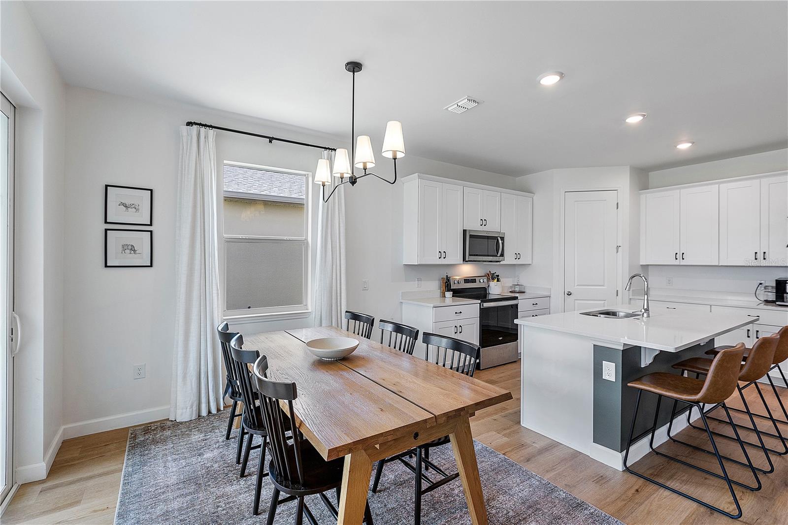 Image 10 of 52 For 43921 Cattleman Drive