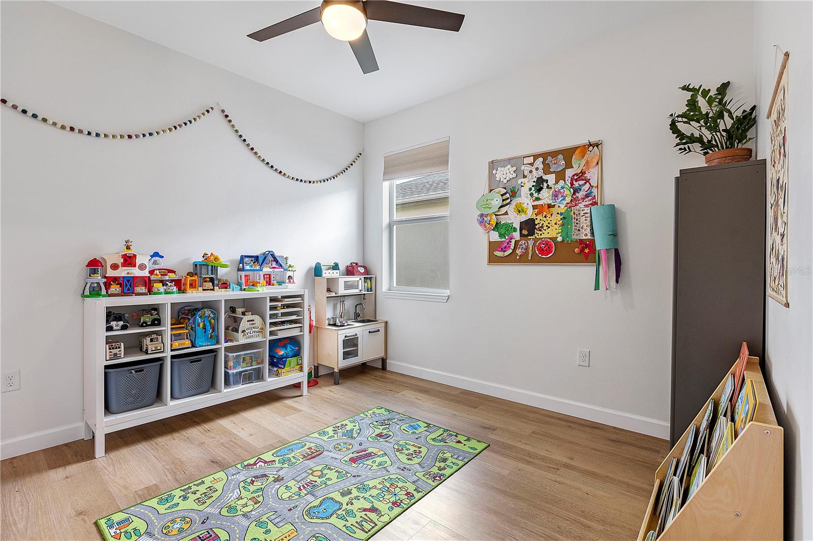 Image 24 of 52 For 43921 Cattleman Drive