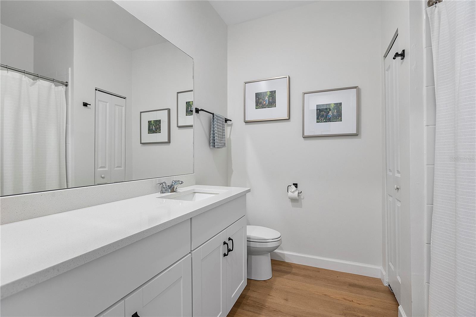 Image 27 of 52 For 43921 Cattleman Drive