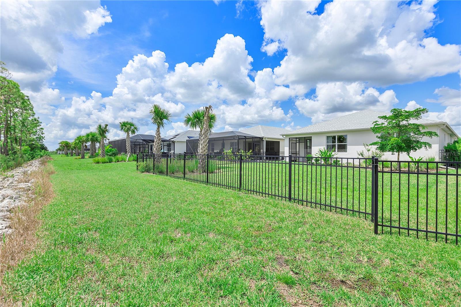 Image 40 of 52 For 43921 Cattleman Drive