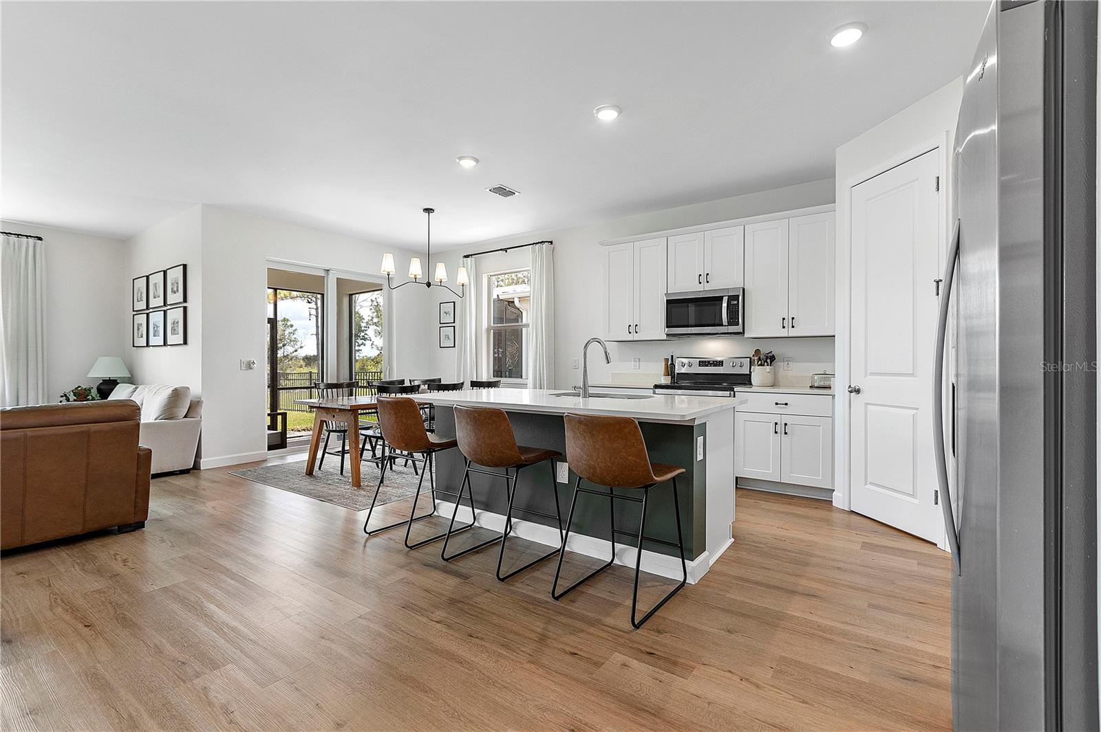 Image 9 of 52 For 43921 Cattleman Drive