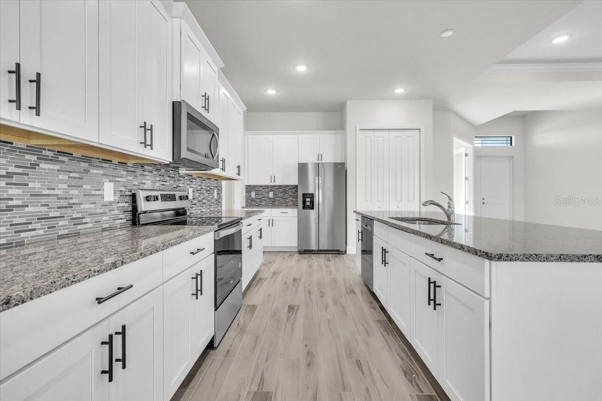 Image 7 of 40 For 459 2nd Place