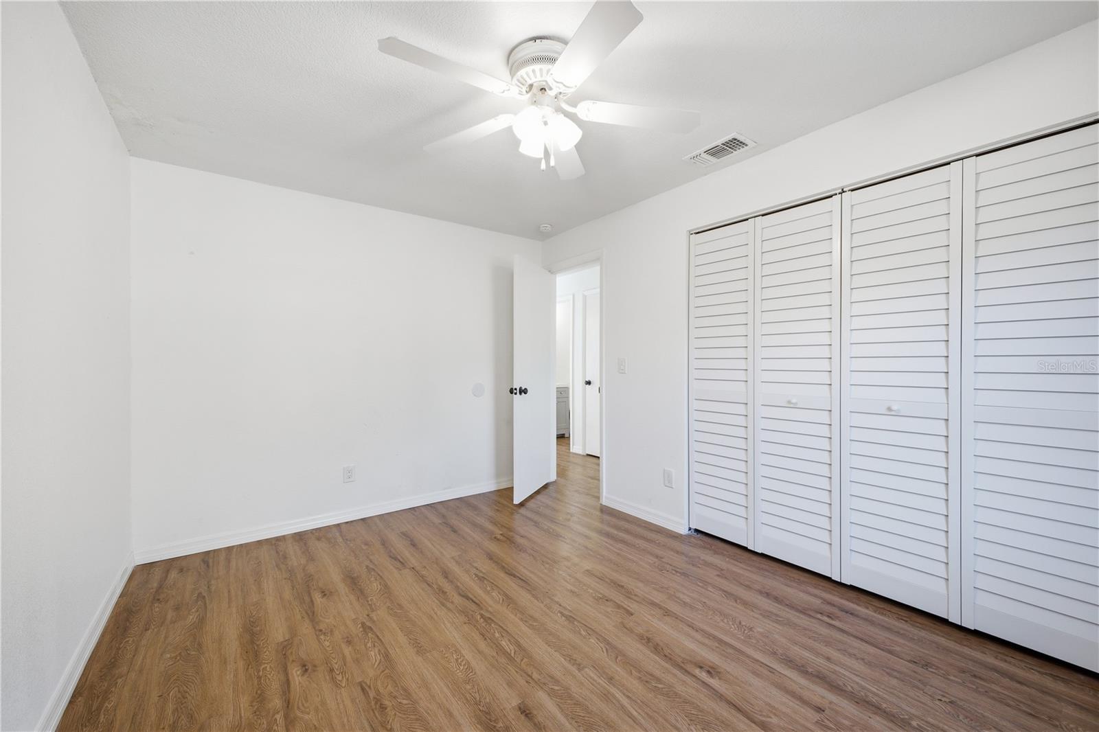 Image 10 of 27 For 603 61st Avenue Terrace E