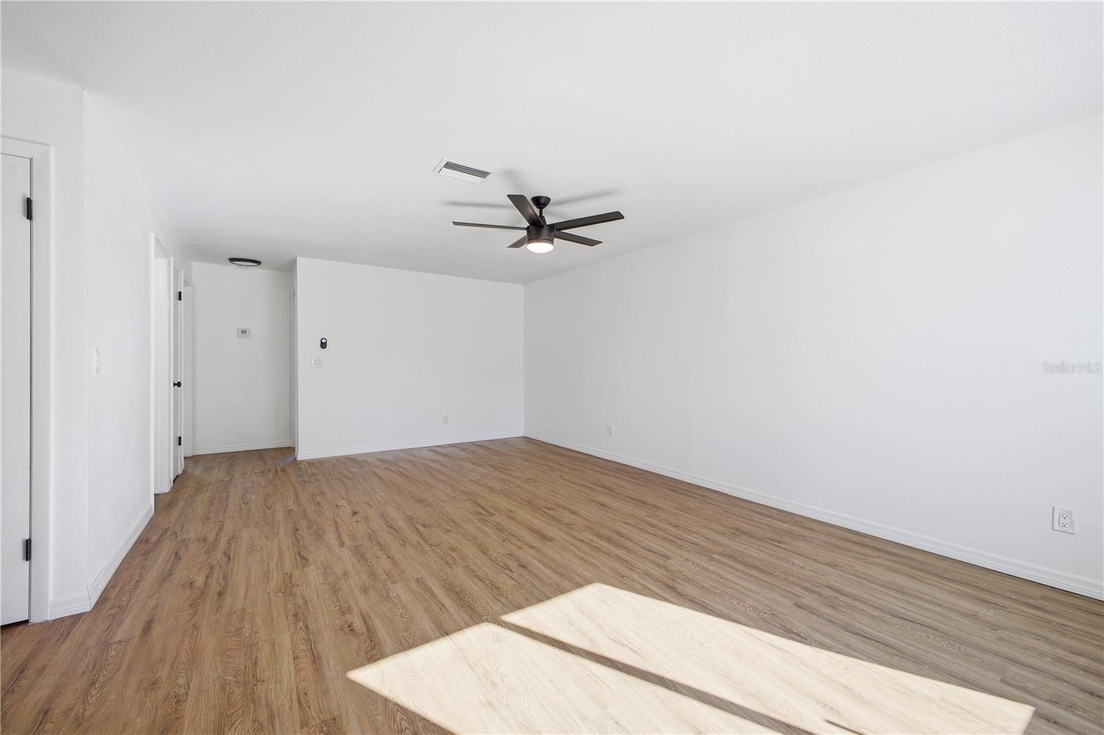 Image 15 of 27 For 603 61st Avenue Terrace E