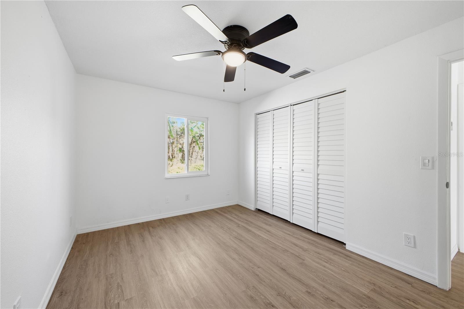 Image 21 of 27 For 603 61st Avenue Terrace E