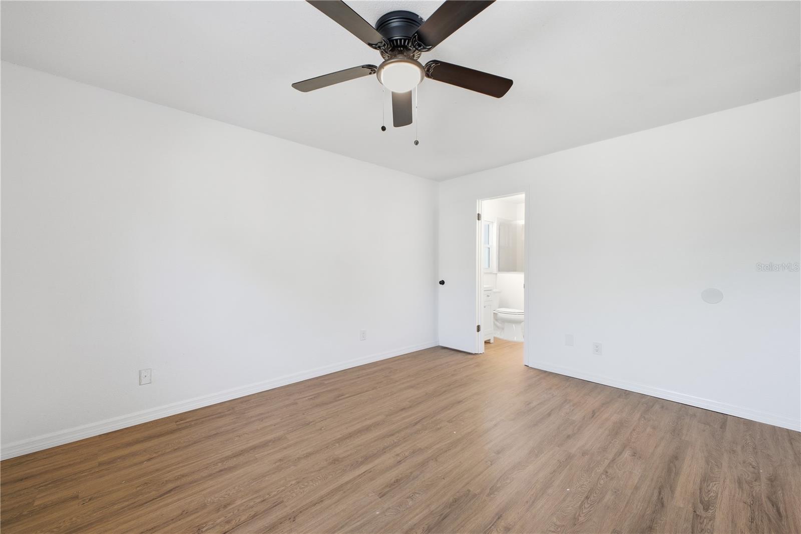 Image 23 of 27 For 603 61st Avenue Terrace E