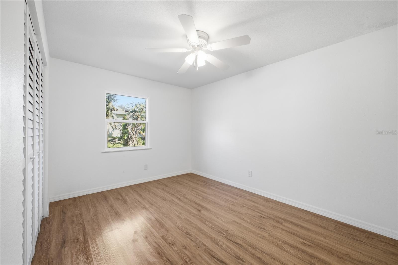 Image 8 of 27 For 603 61st Avenue Terrace E