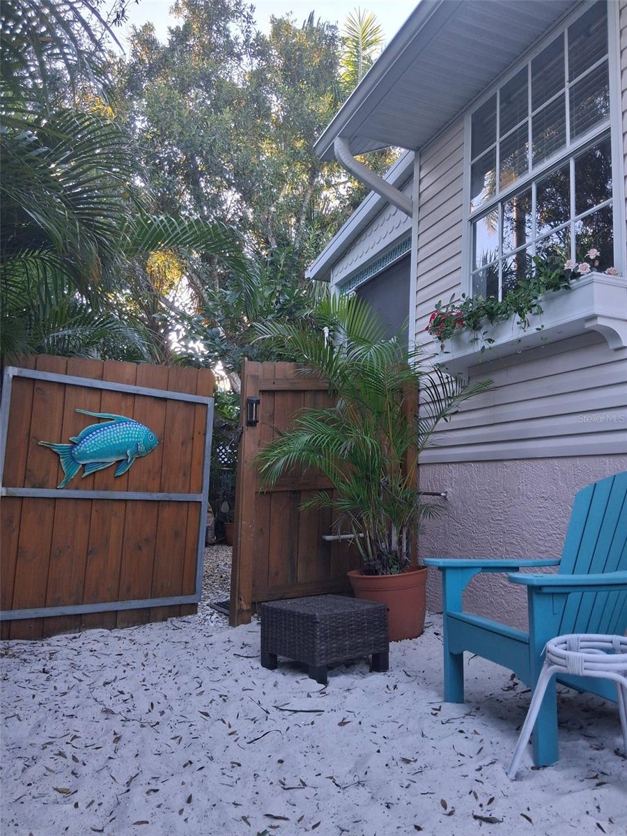 Image 13 of 91 For 216 Berry Street