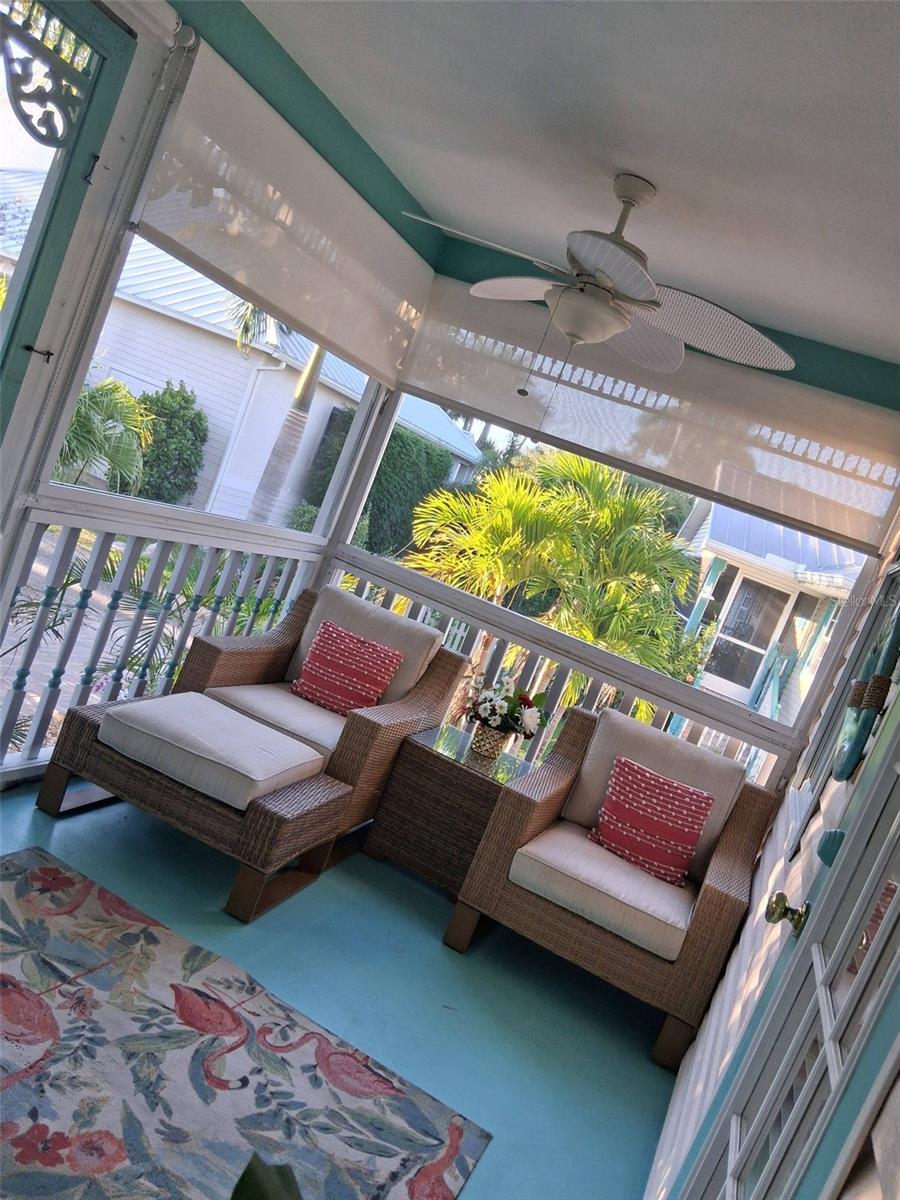 Image 48 of 91 For 216 Berry Street