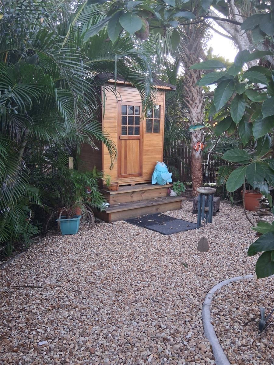 Image 54 of 91 For 216 Berry Street