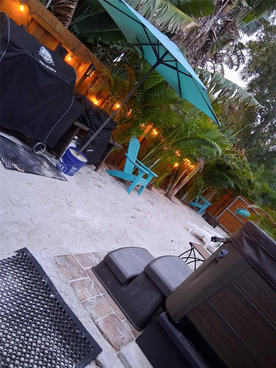 Image 60 of 91 For 216 Berry Street