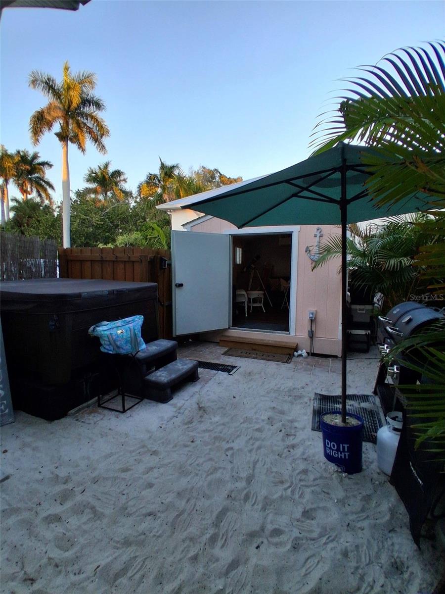 Image 66 of 91 For 216 Berry Street