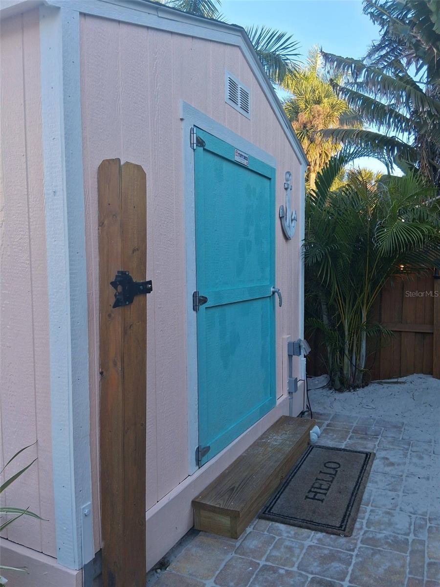 Image 7 of 91 For 216 Berry Street