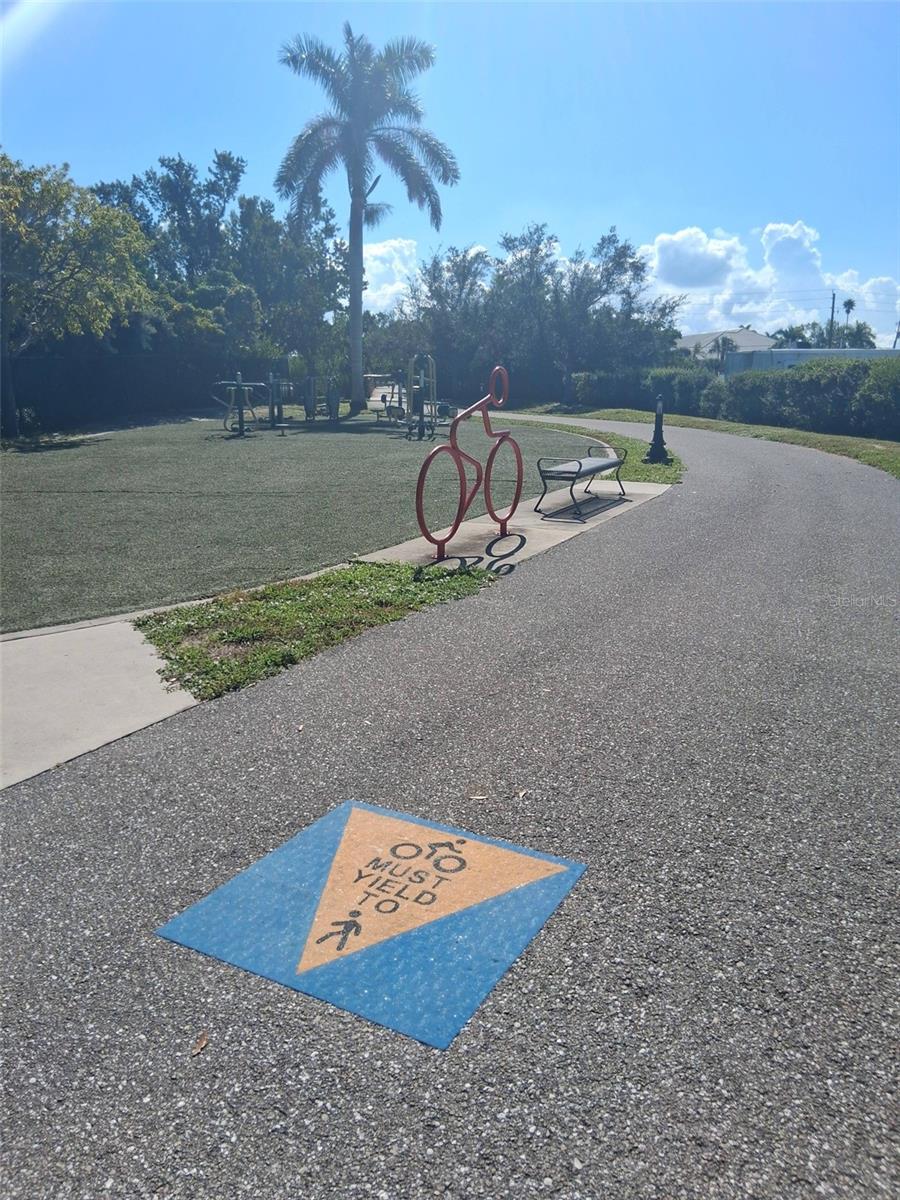 Image 77 of 91 For 216 Berry Street