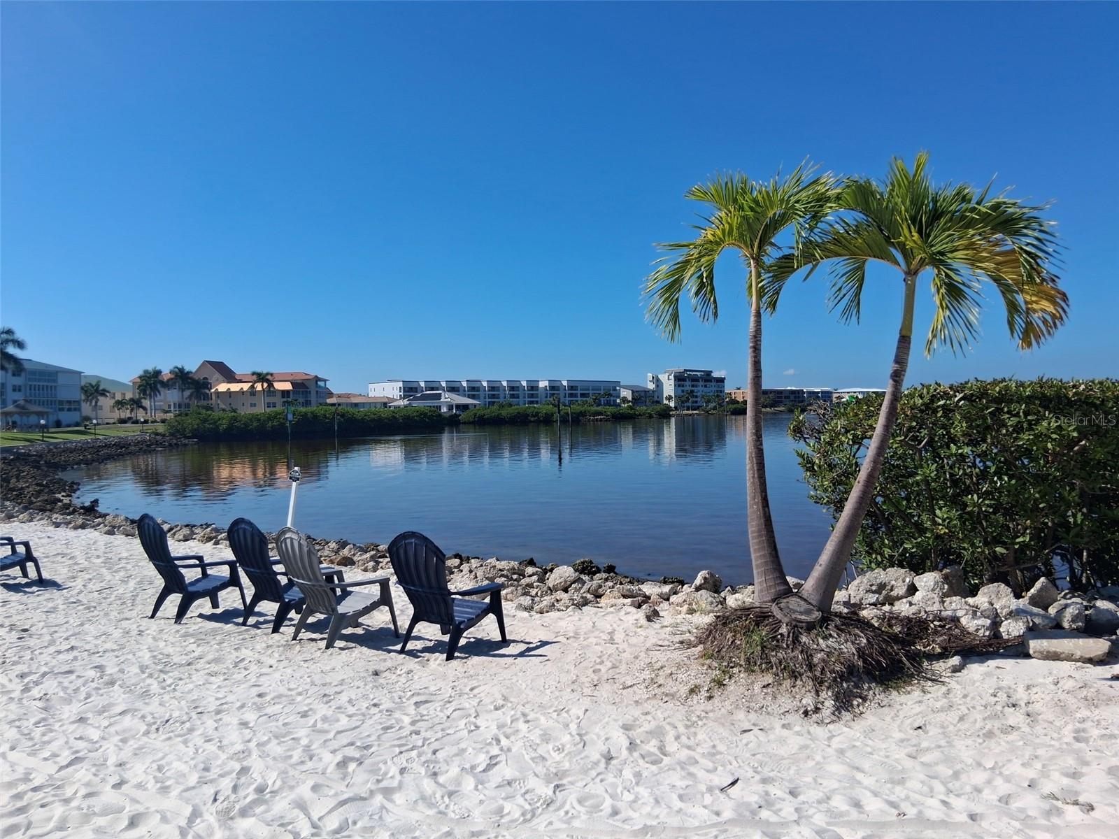 Image 88 of 91 For 216 Berry Street