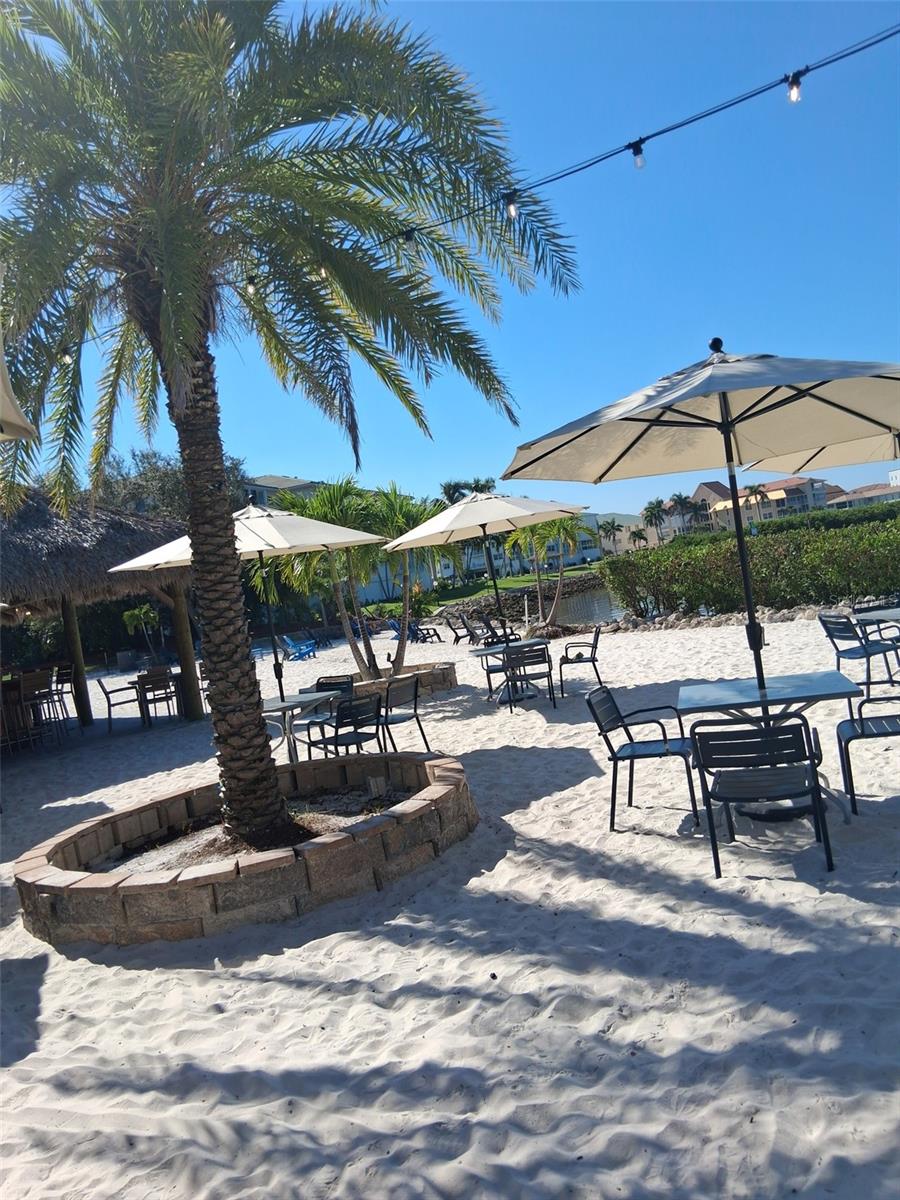 Image 89 of 91 For 216 Berry Street