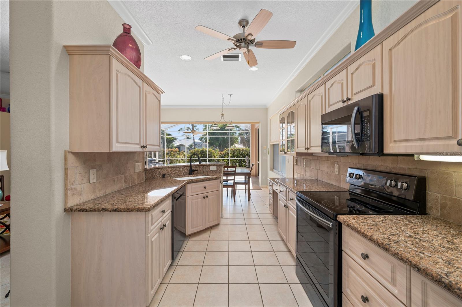 Image 18 of 62 For 26269 Seminole Lakes Boulevard