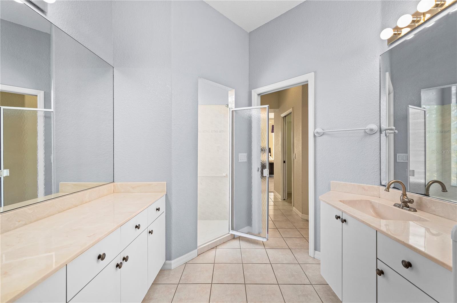 Image 28 of 62 For 26269 Seminole Lakes Boulevard