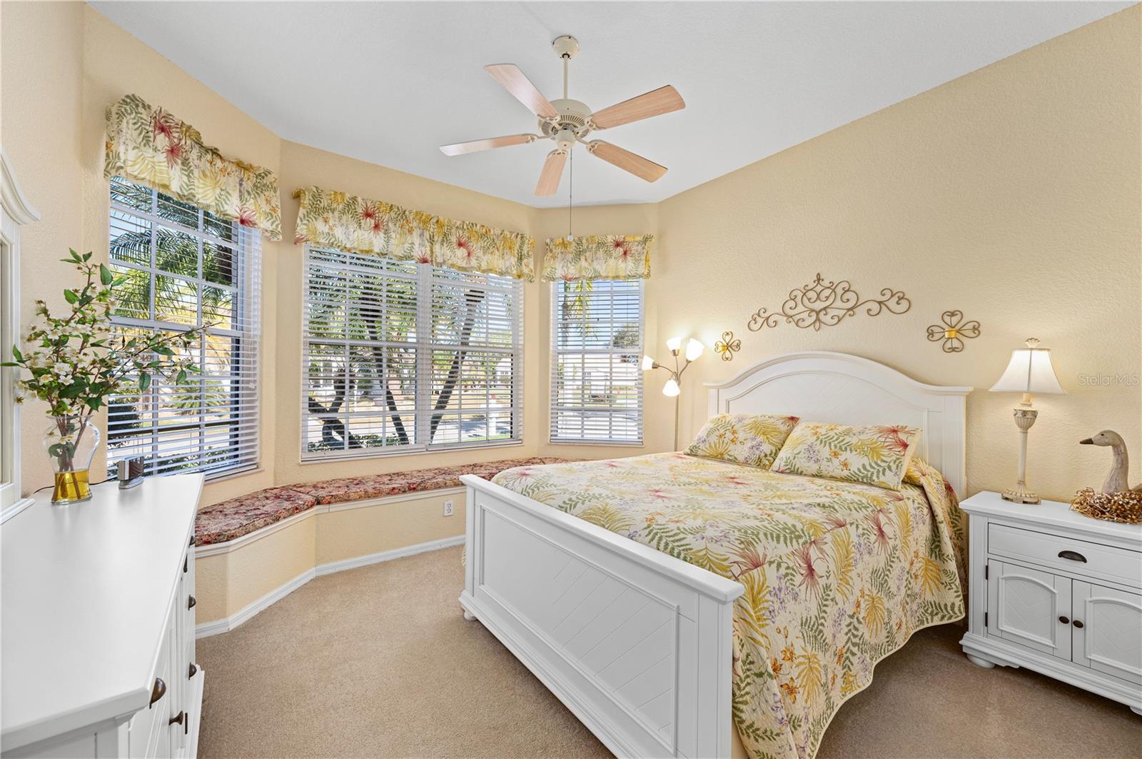 Image 29 of 62 For 26269 Seminole Lakes Boulevard