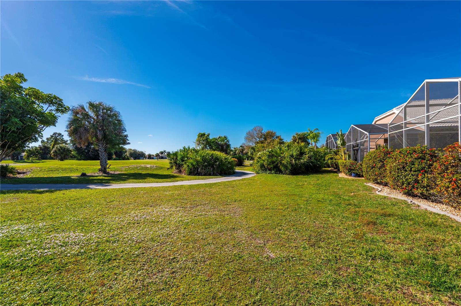 Image 38 of 62 For 26269 Seminole Lakes Boulevard