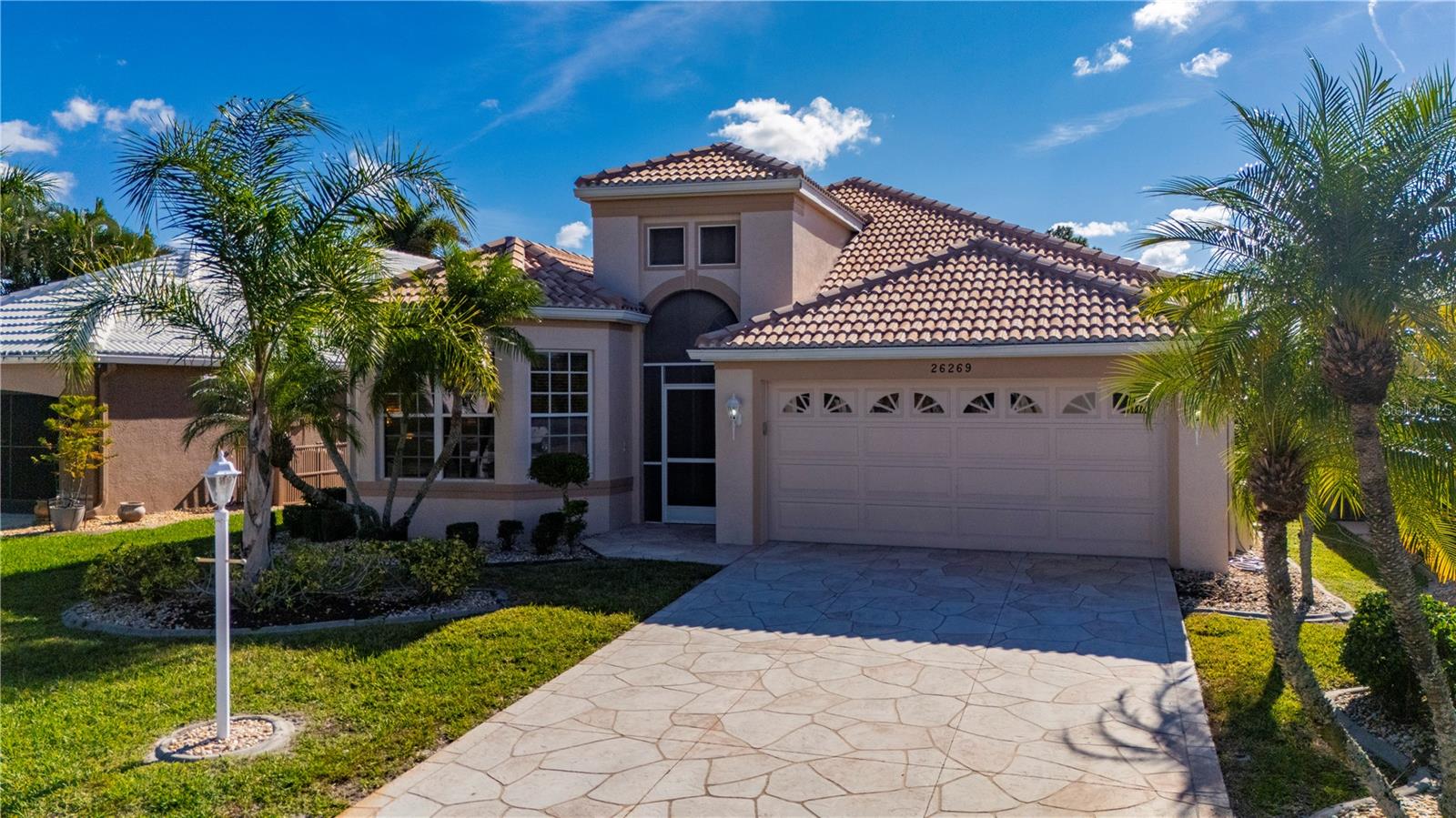 Image 42 of 62 For 26269 Seminole Lakes Boulevard
