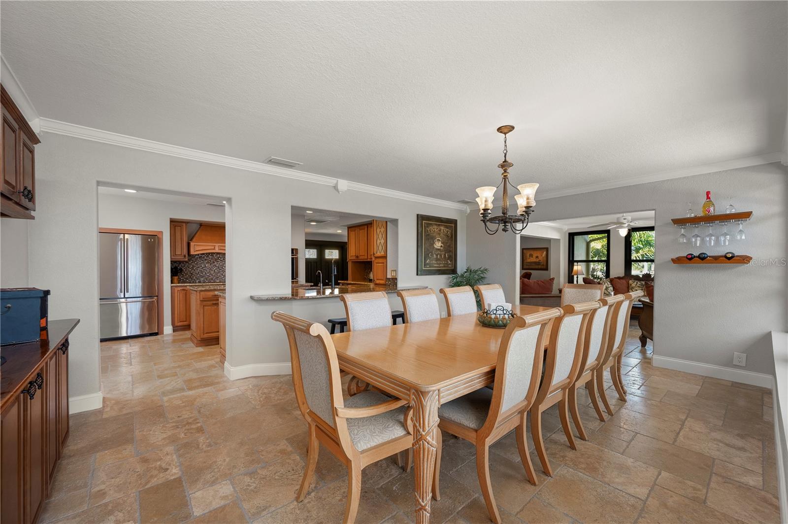 Image 23 of 90 For 200 Capri Isles Court