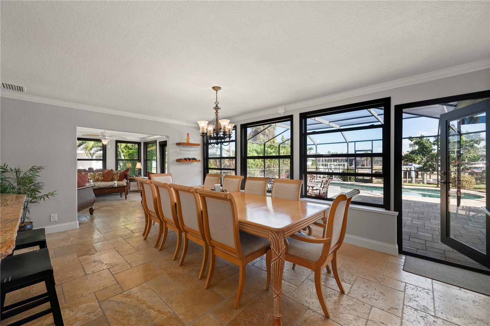 Image 24 of 90 For 200 Capri Isles Court