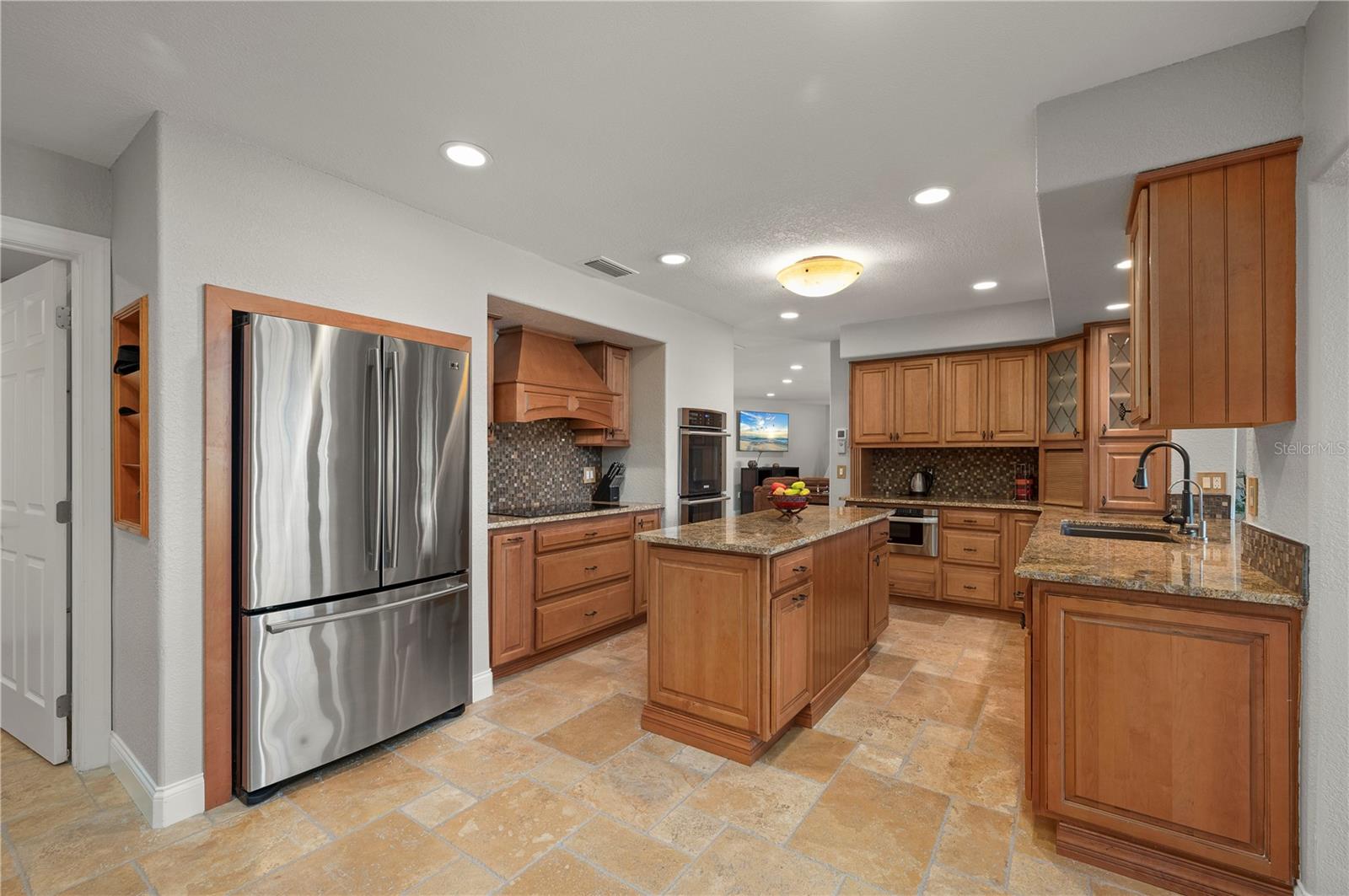 Image 26 of 90 For 200 Capri Isles Court