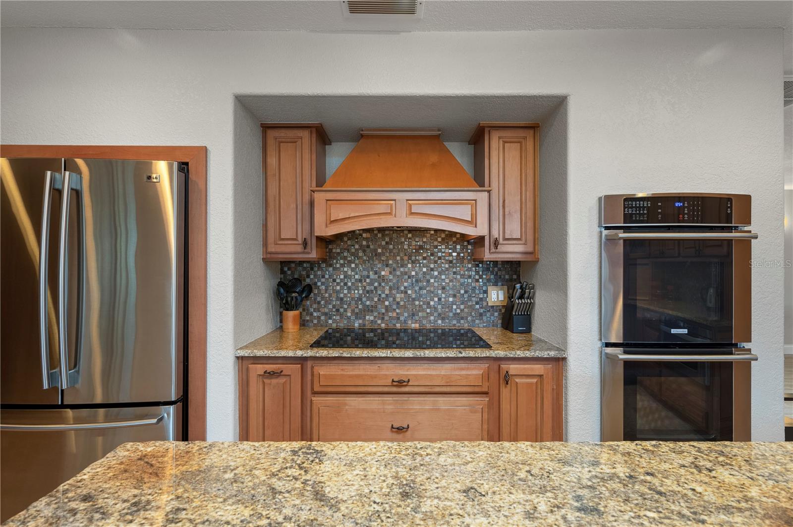 Image 27 of 90 For 200 Capri Isles Court