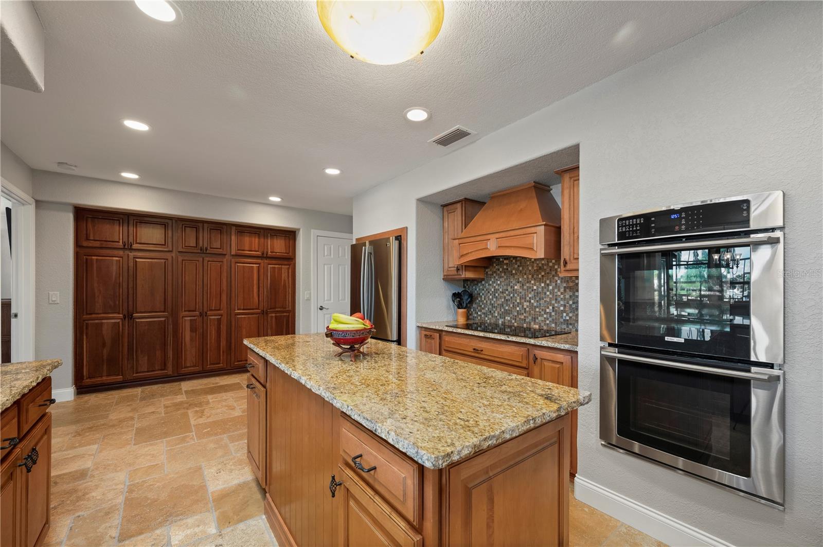 Image 30 of 90 For 200 Capri Isles Court