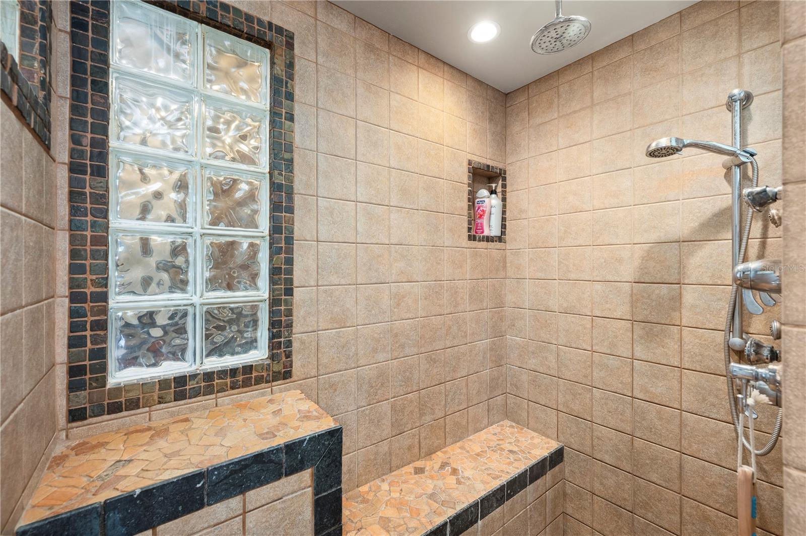 Image 41 of 90 For 200 Capri Isles Court