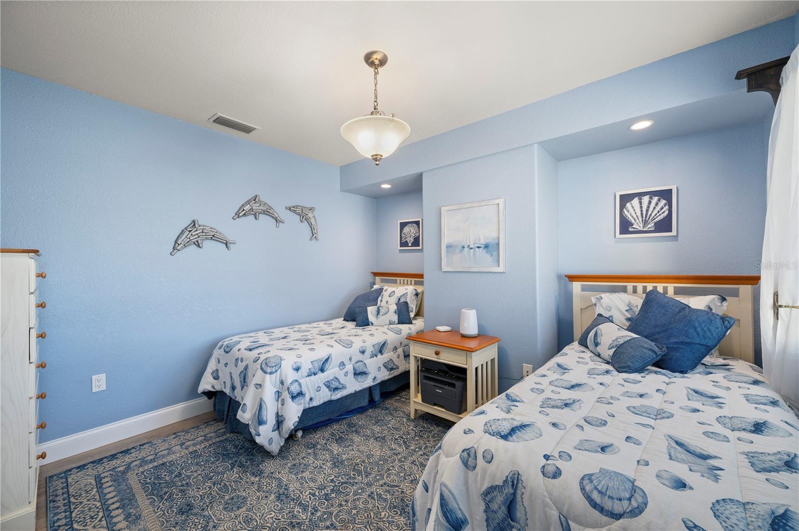 Image 42 of 90 For 200 Capri Isles Court