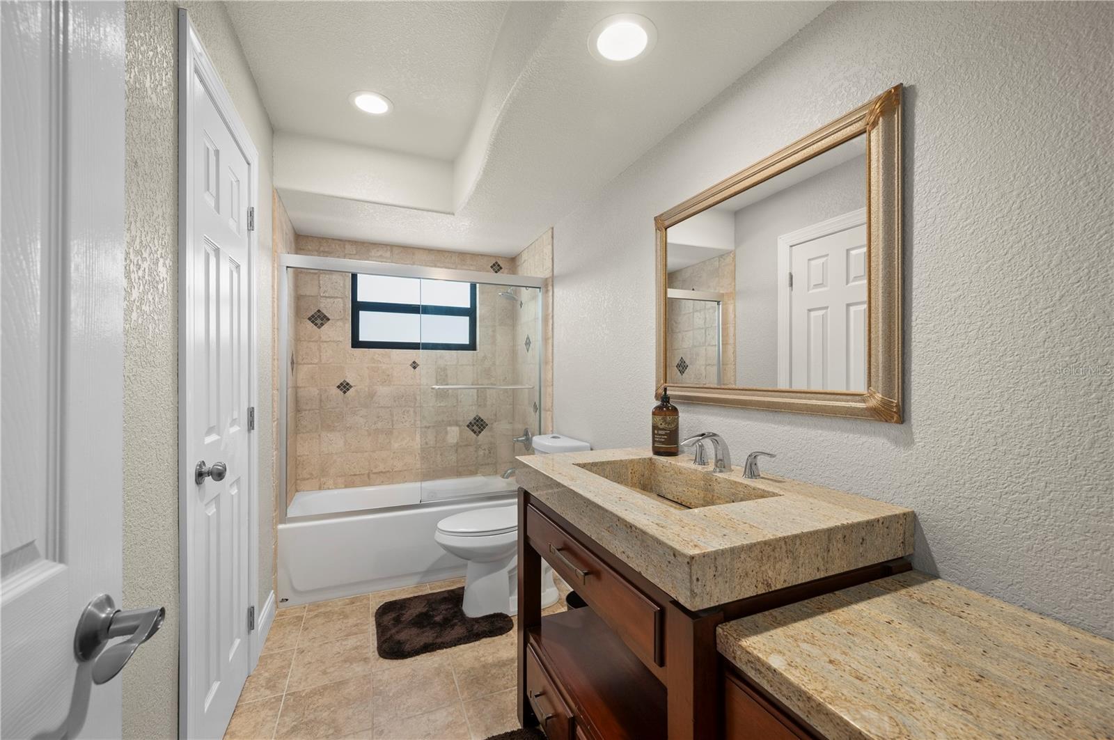 Image 45 of 90 For 200 Capri Isles Court