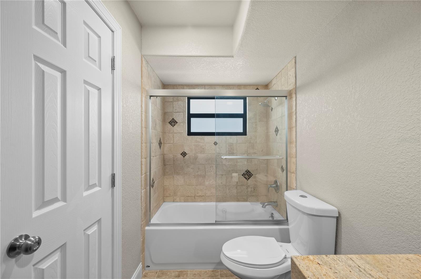 Image 46 of 90 For 200 Capri Isles Court