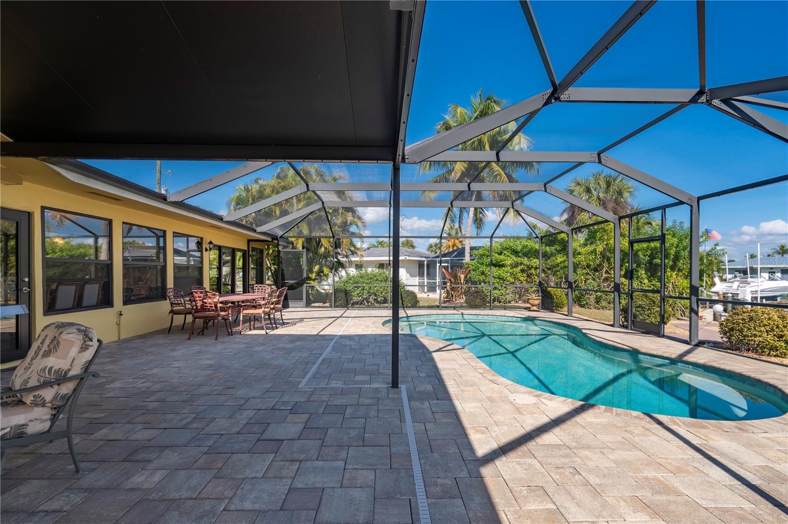 Image 57 of 90 For 200 Capri Isles Court