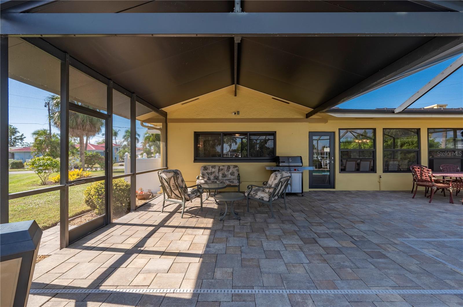 Image 59 of 90 For 200 Capri Isles Court