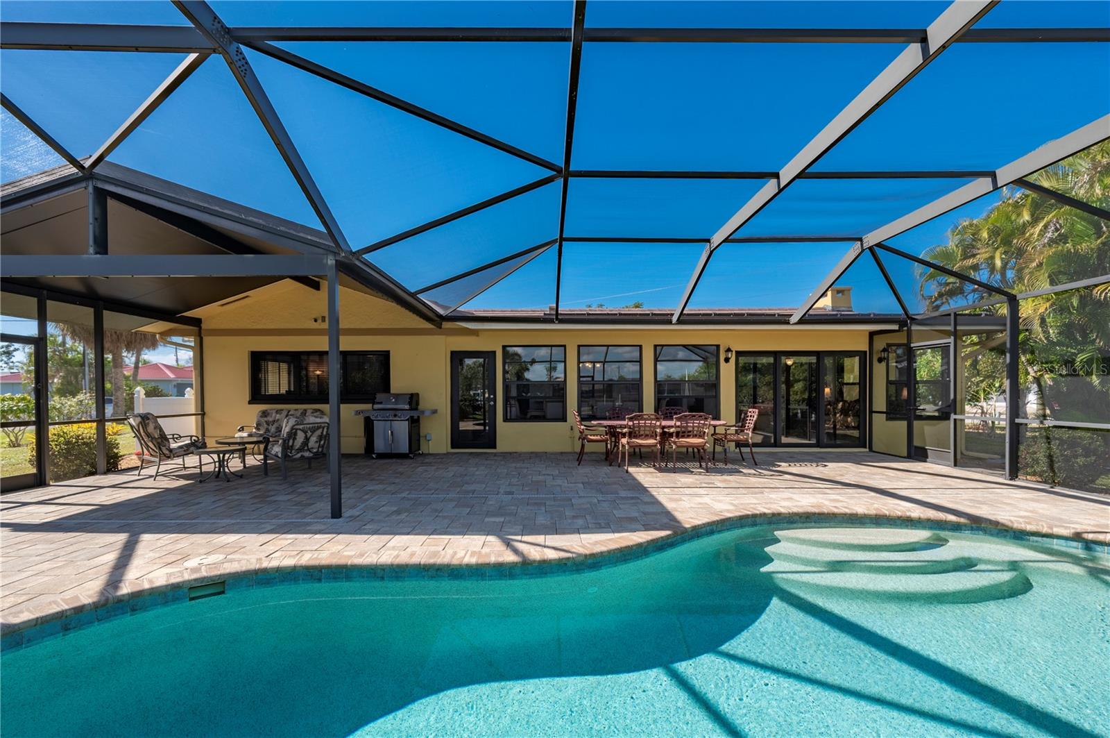 Image 60 of 90 For 200 Capri Isles Court